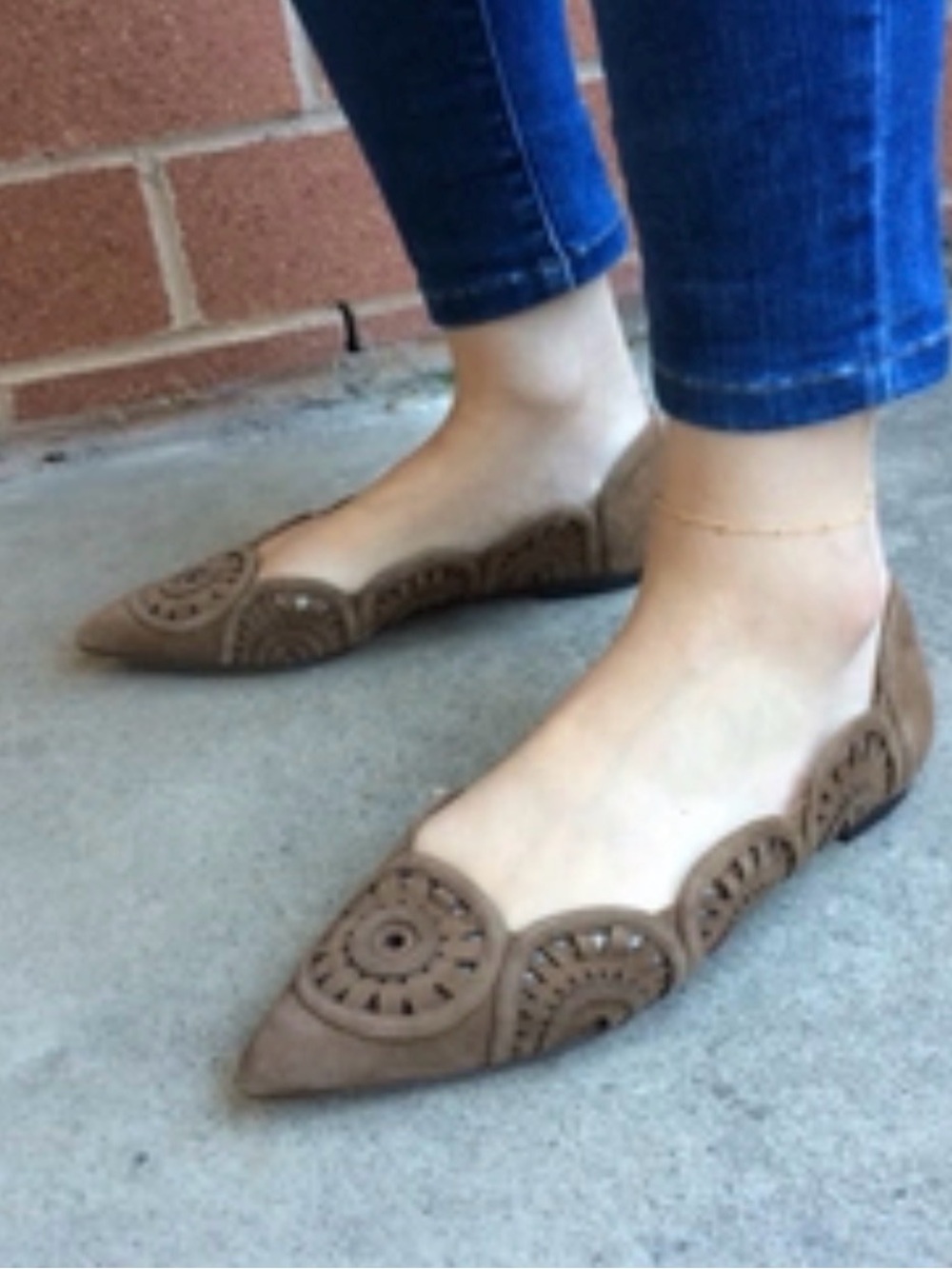 Tory Burch Leyla leather Pointed toe Flat -- size 7